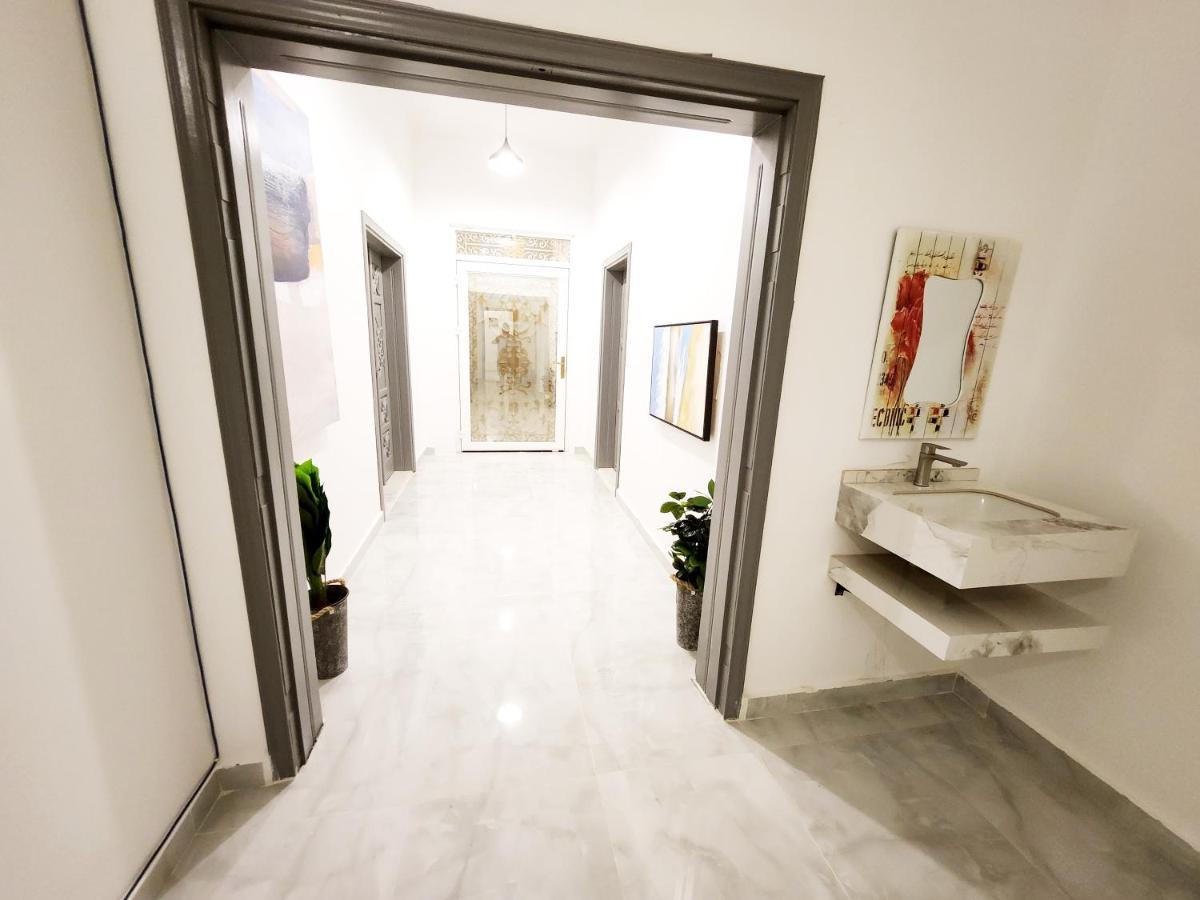 Moods Holiday Homes Al Ain Bagian luar foto