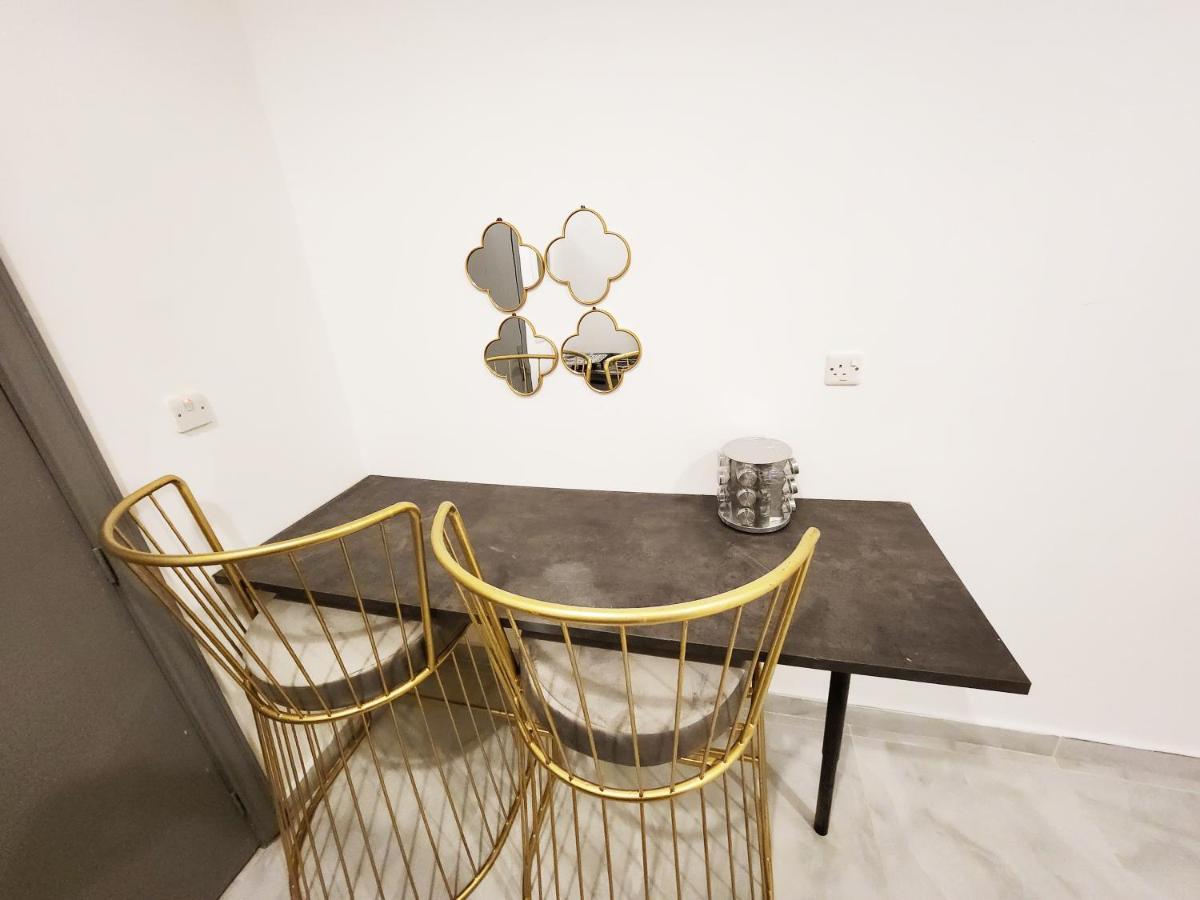 Moods Holiday Homes Al Ain Bagian luar foto