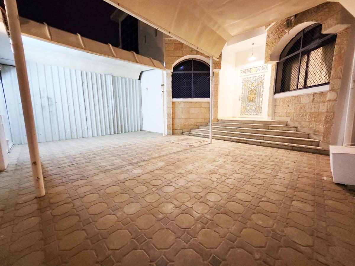 Moods Holiday Homes Al Ain Bagian luar foto