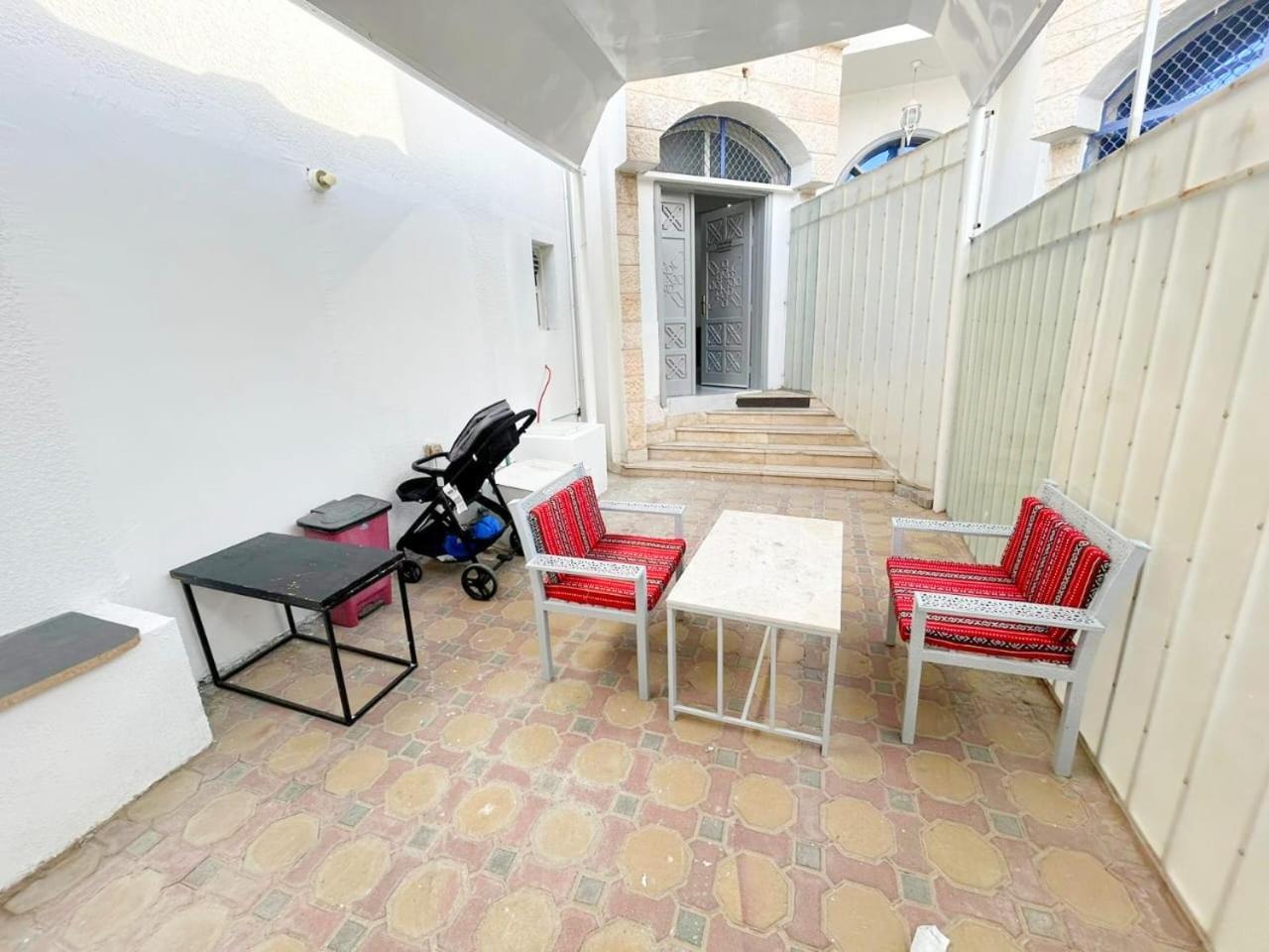 Moods Holiday Homes Al Ain Bagian luar foto