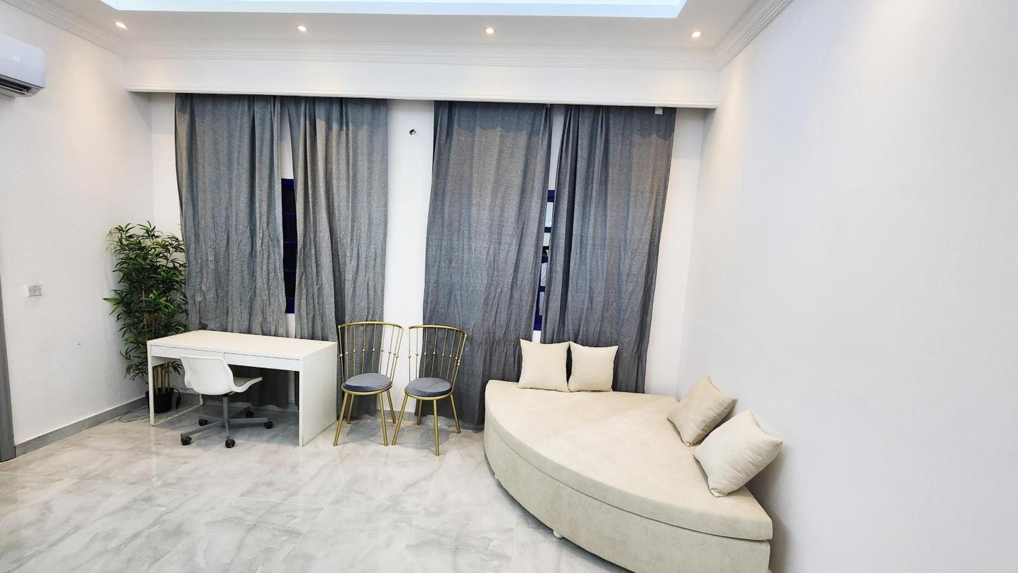 Moods Holiday Homes Al Ain Bagian luar foto