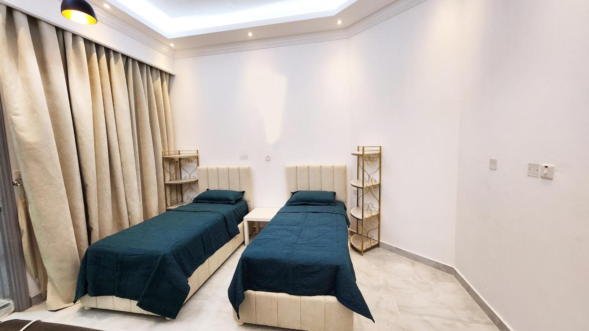 Moods Holiday Homes Al Ain Bagian luar foto